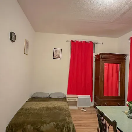 Avec Balcon アパート ペルピニャン